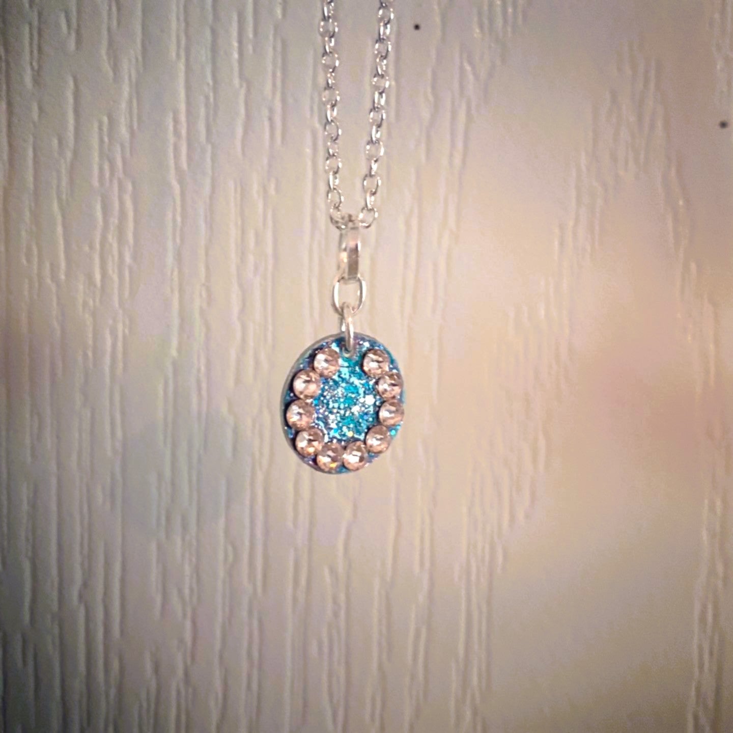 URANUS GLOW #10 - HANDMADE SWAROVSKI PENDANT NECKLACE