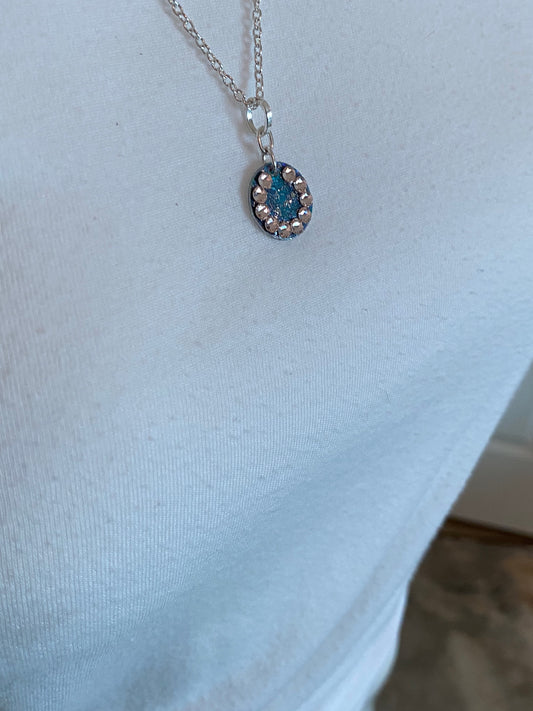 URANUS GLOW #10 - HANDMADE SWAROVSKI PENDANT NECKLACE