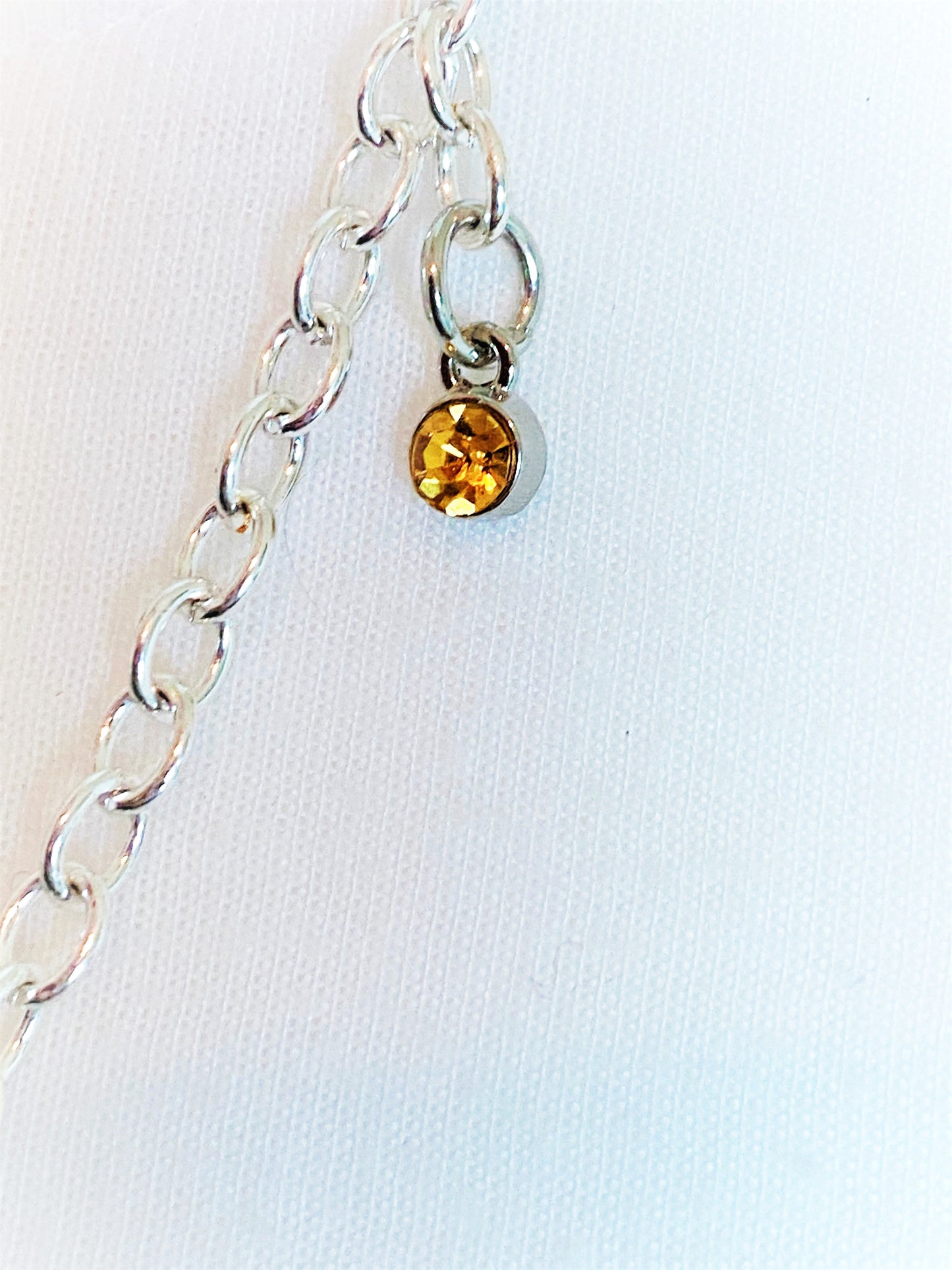 PINK SPOT #11 - HANDMADE SWAROVSKI PENDANT NECKLACE