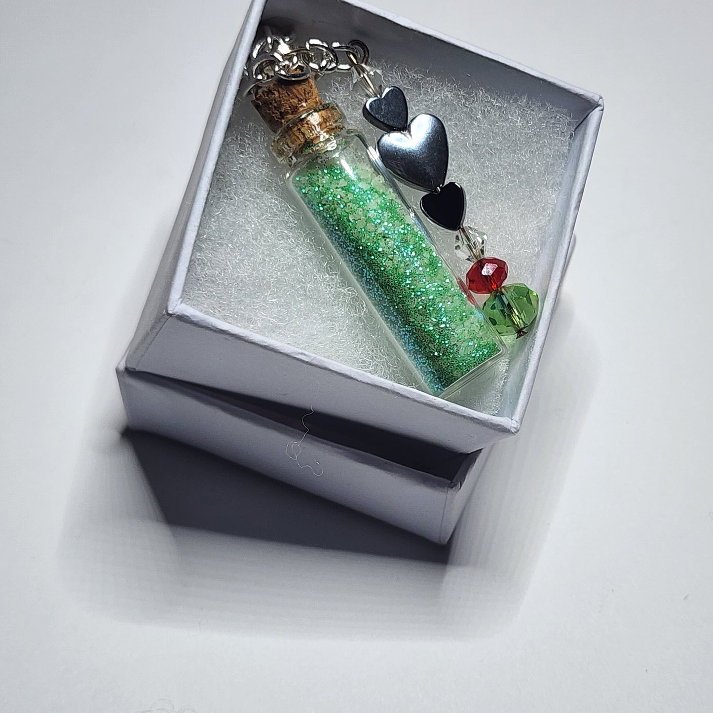 CHRISTMAS #14 - HEARTS O' GLOW PENDANT NECKLACE