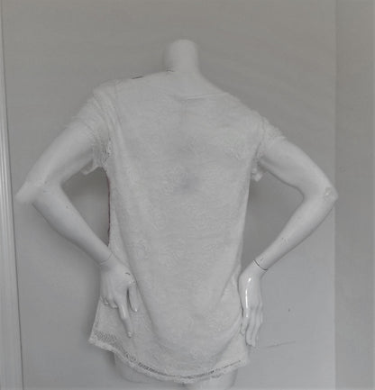 LEO & NICOLE - LADIES LACE TOP - BRAND NEW - SIZE MEDIUM