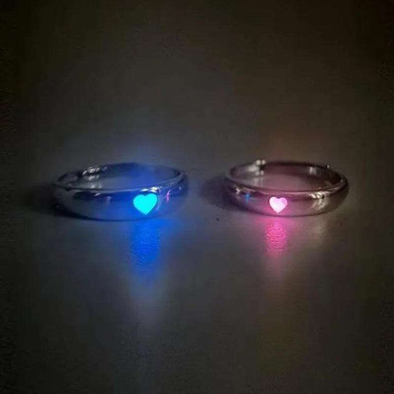 Luminous heart-shaped finger ring